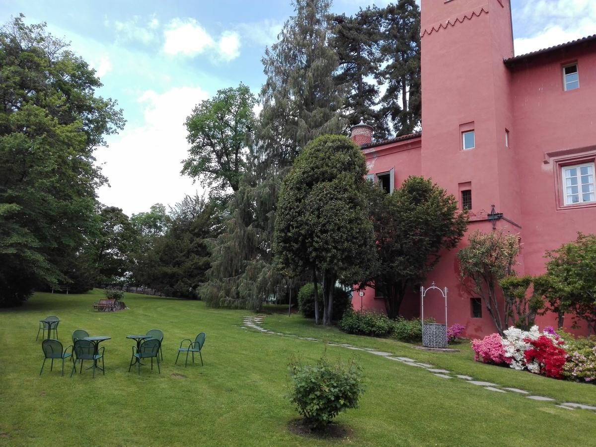 Отель Castello Rosso Костильоле-Салуццо Экстерьер фото