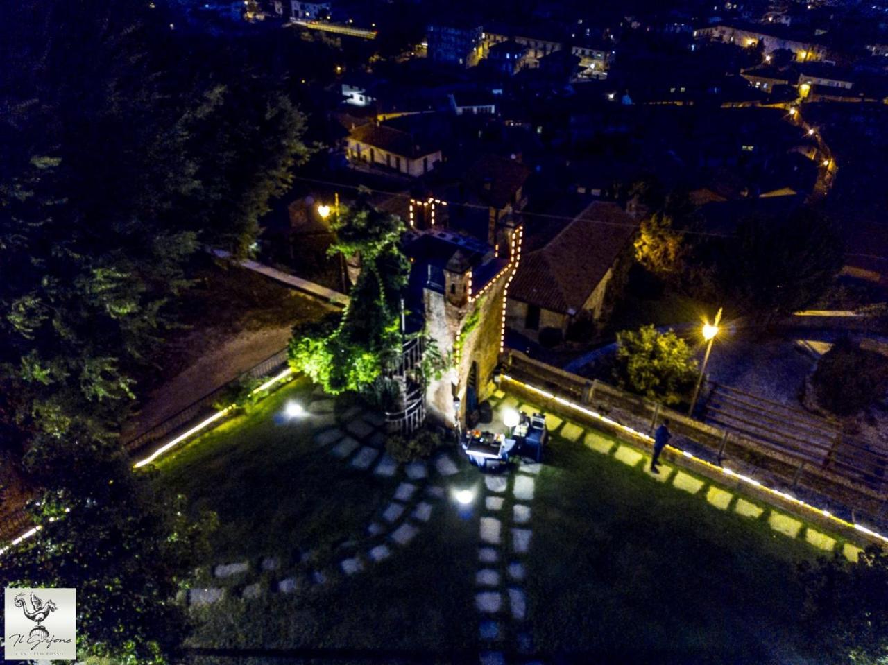 Отель Castello Rosso Костильоле-Салуццо Экстерьер фото