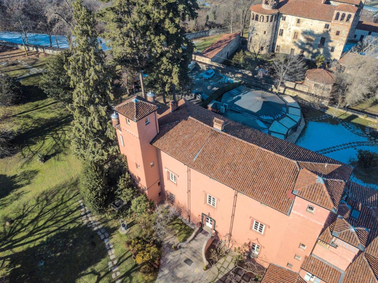 Отель Castello Rosso Костильоле-Салуццо Экстерьер фото