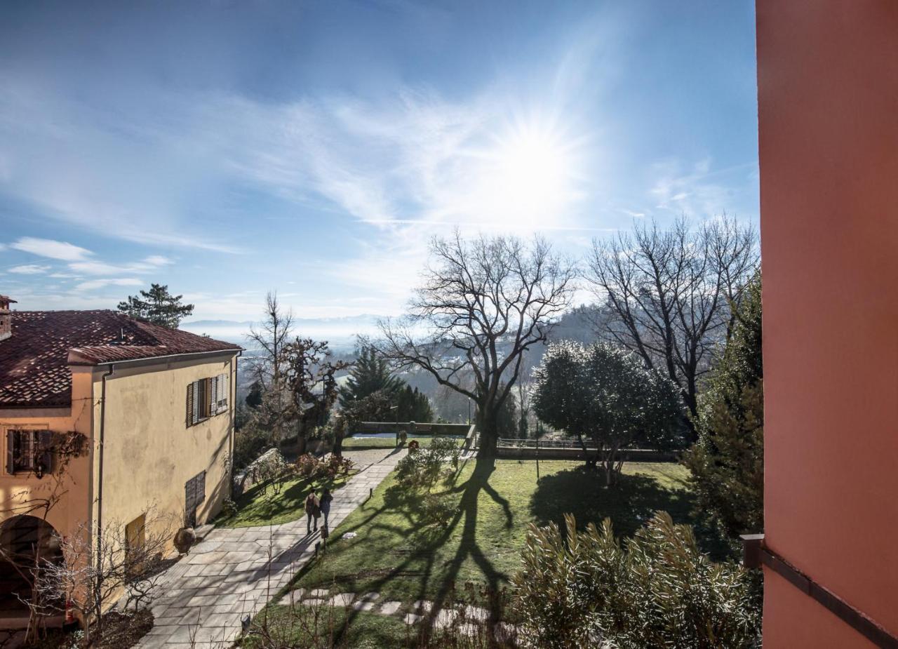 Отель Castello Rosso Костильоле-Салуццо Экстерьер фото